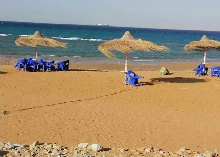 غرفتين اول مكيف بقرية كورنادو مارينا السخنه فيو جاردن و بسين وبحر للعائلات او جروب بنات فقط
